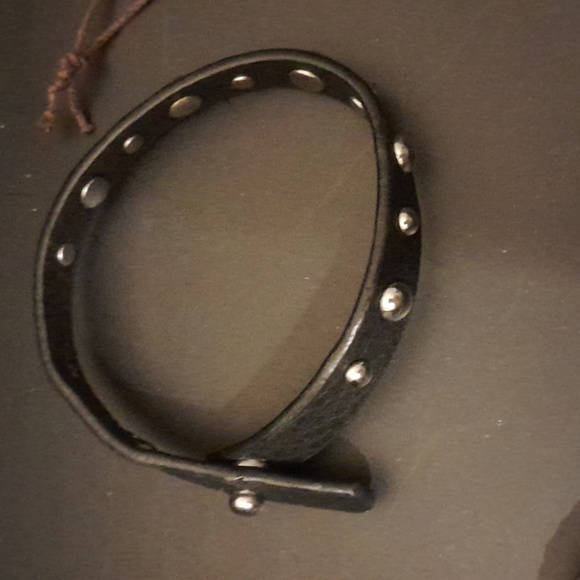 Adjustable bracelets - Picture 3 of 5